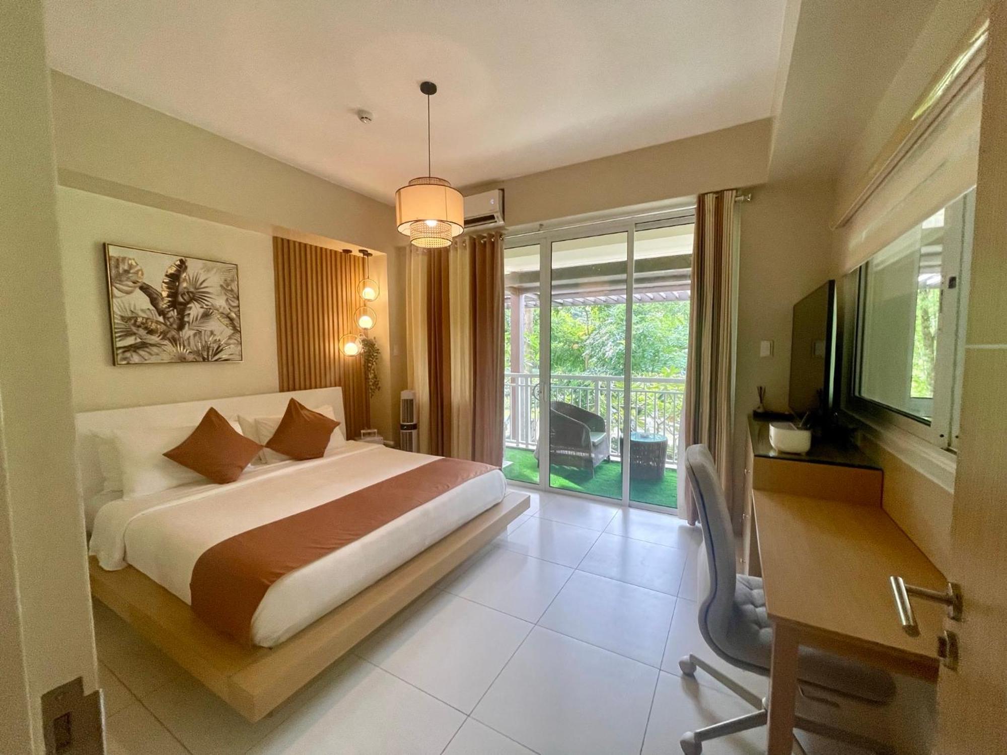 Pico De Loro 2 Bd Garden Loft With Lagoon View Насугбу Экстерьер фото